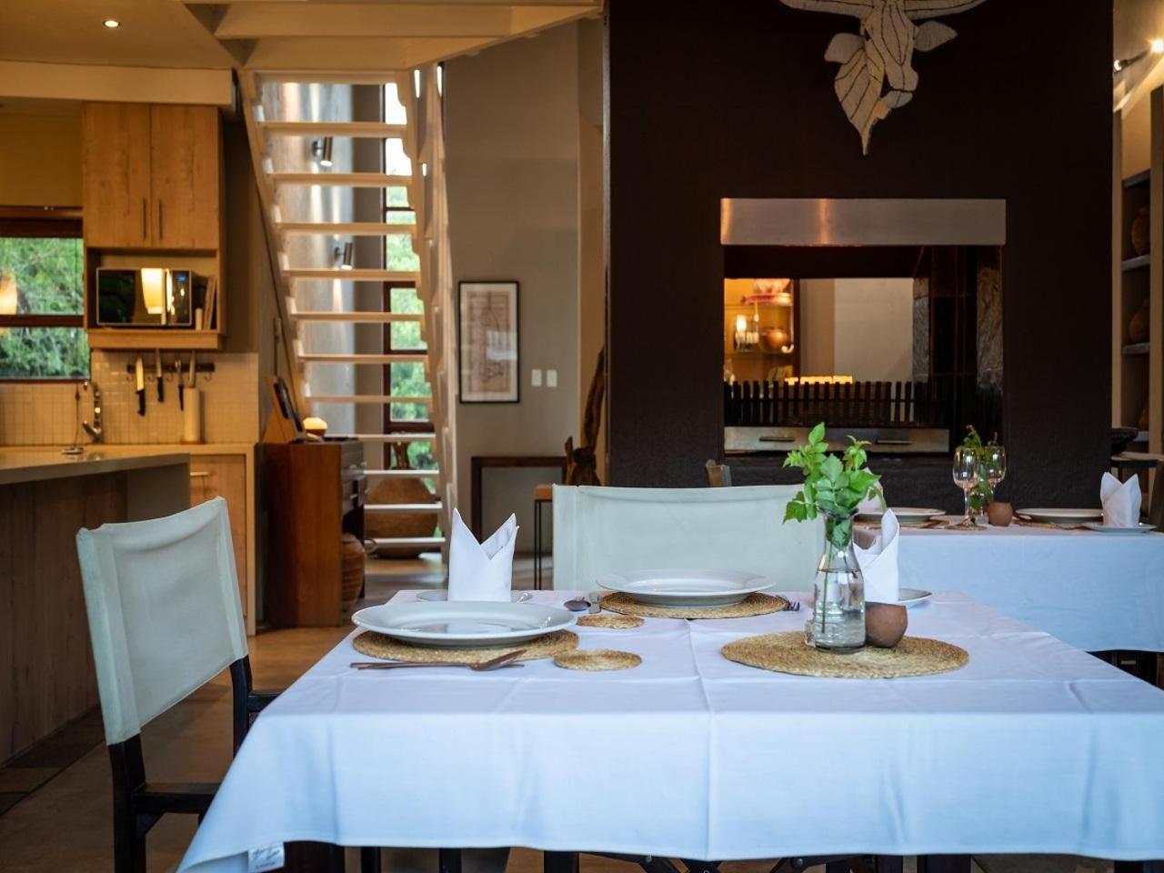 Ekhaya Bush Lodge Hoedspruit Extérieur photo