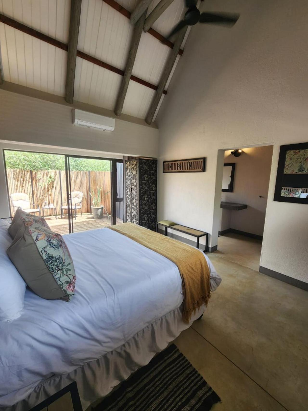 Ekhaya Bush Lodge Hoedspruit Extérieur photo
